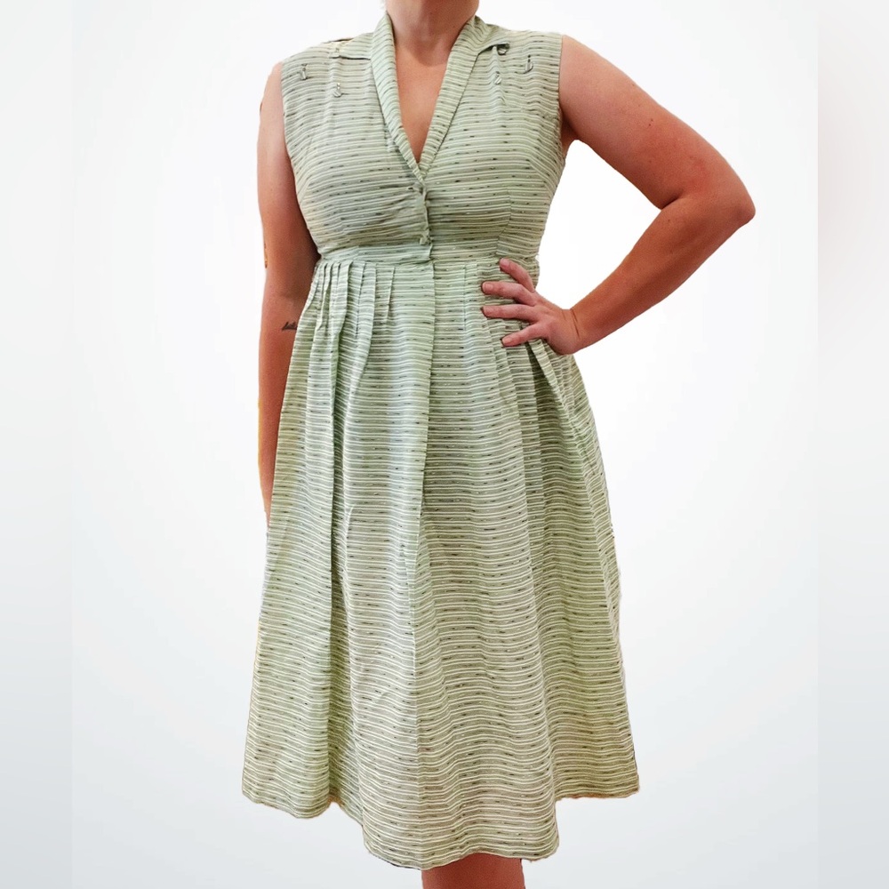 Authentic Vintage 1950s Shirtwaist Sun Dress, Mint Green w. Rhinestones, Medium